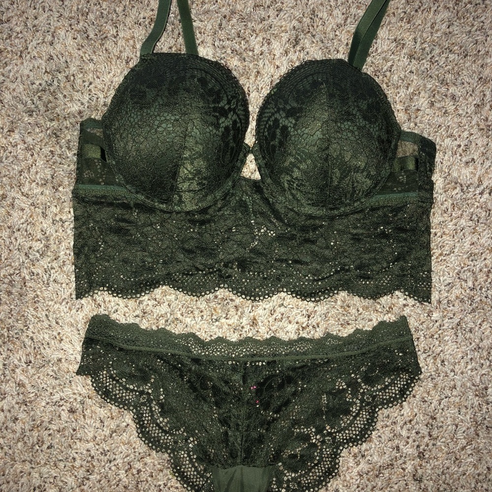 Bra set - Picture 3 of 8